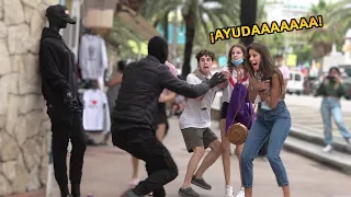 BROMA DEL MANIQUÍ ASUSTANDO A DESCONOCIDOS 😂 #2