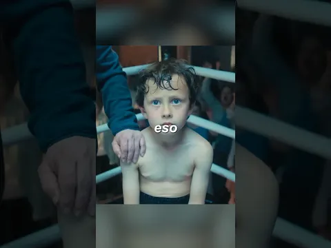 El chico es la única persona normal en toda la ciudad #películas #futurelink