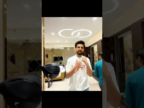 HAMARA NEW FLAT IN MUMBAI🧿🎉#elvishyadav #raosaab #elvish #laughterchefs #jannatzubair