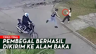 WANITA SEORANG DIRI HABISI DUA PEMBEGAL! Saat Mendekat, Pelaku Langsung Diberi Serangan Telak