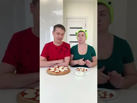 Do you want a big or small pizza? 🍕