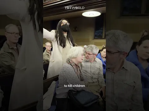 Activists interrupt New York senator who refused Gaza ceasefire
