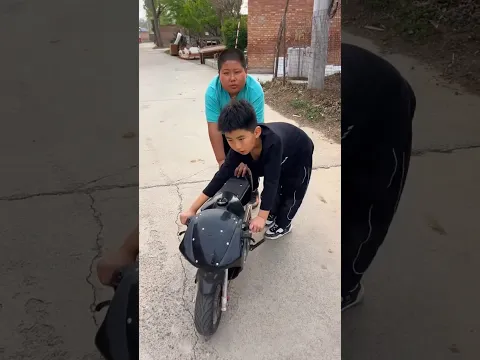 🚲 The Bike Stopped, But Humanity Didn’t ❤️🙌 #kindness #shorts