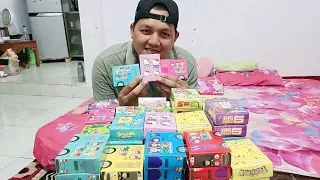 ARUMI FAMILY sedang bermain kado berhadiah