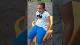 Daria na trening vo park