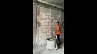 Parece não ser muito espesso,