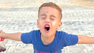 الطفل الحزين 🥲