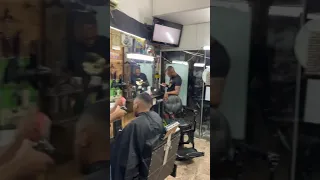 Tentou furar a vez do meu filho, no barbeiro 🤨😂