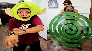 LOS ZANCUDOS PICAN A LARIN EN CASA 😭 NUEVO TIKTOK DE LARIN, ARTHUR GARROS, BLAIR HYNDS | PARA REIR