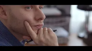 19 Year Old STUDENT dropped out of school to become a Professional Trader!