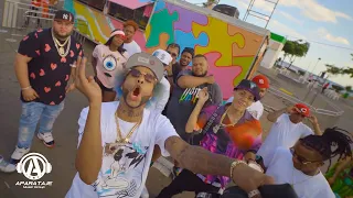 El Tratol, Yaisel, Haraca ft. Gailen, DJ Barón & El Panda - Dame Teta, Dale Pecho Lindo (Remix)