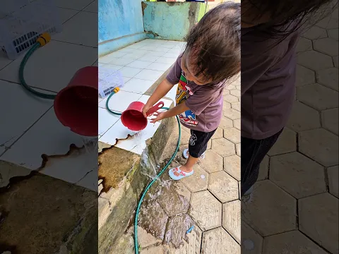 adilah siram eee ayam
