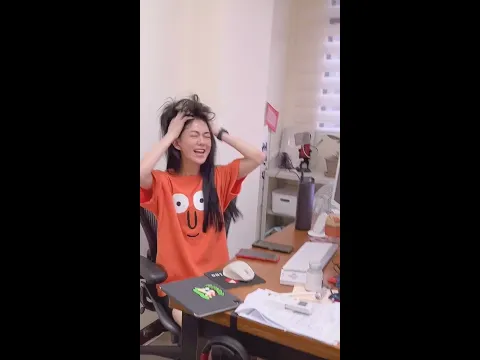 聽說牛奶漲價了？關我P事？｜白癡公主 #Shorts