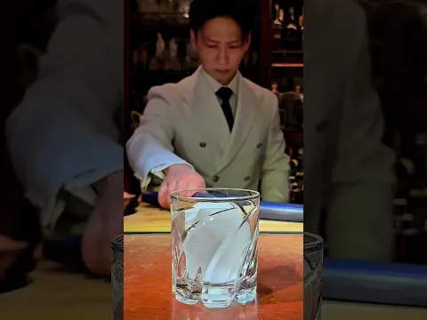 He is truly the best bartender in the world!世界が注目している方のバーテンダー 駒井 優三さんの圧巻のパフォーマンスが楽しめます #japanesefood