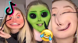 Paula Wolf schminkt sich mit Tiktok Filtern 😂