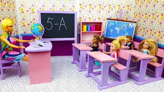 Barbie school. Morning before school and first math lesson