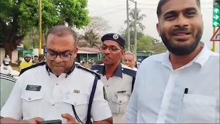 A car driver was seen in a heated argument with Mapusa Traffic Cell PI at Peddem junction