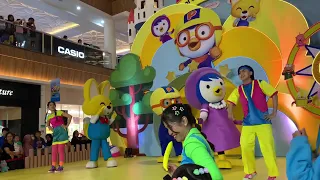 PERTUNJUKAN PORORO DAN KAWAN-KAWAN #pororo #dance #badut #boneka #cute