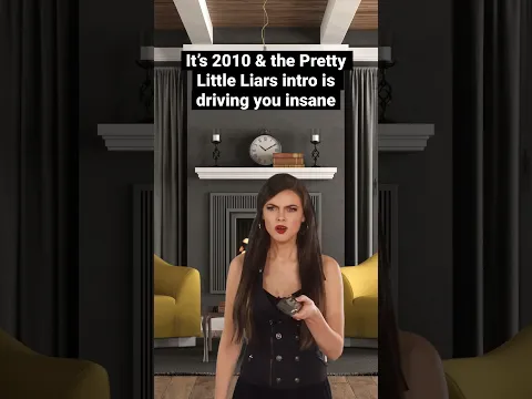 #millennials everywhere ranted about the lack of symmetry in the Pretty Little Liars intro! #2000s