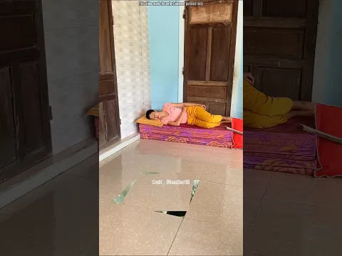 अचानक साड़ी टाइल्स टूट जाती हैं 😱