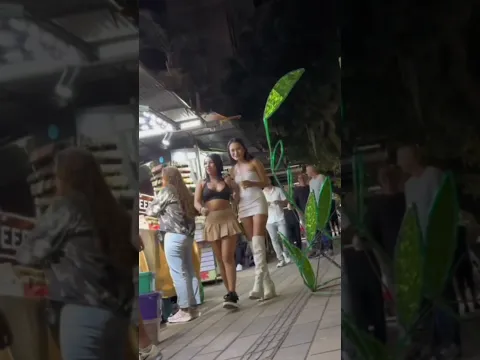 Discover Medellín Nightlife 🇨🇴 | Crazy Party Streets & Walking Tour 4K HDR