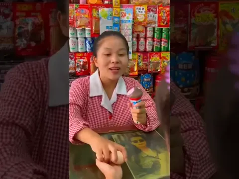 लड़किने पॉलिथीन पी ही megi khagey 🍜🍜 #shortvideo #youtubeshorts