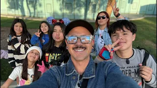 We’re at Disneyland! 🎡