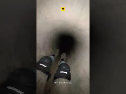 Bapak Ini Nemuin Perosotan Bawah Tanah Saluran Air