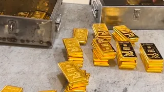 This sound is addictive! It's the sound of ten million worth 24k gold bars clashing.