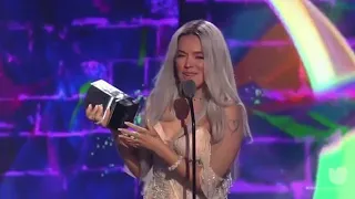 Karol G (Premios Juventud 2021) Artista de la juventud femenino
