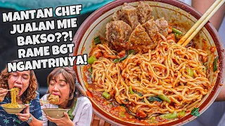 S4DIS!! MIE AYAM SAMBEL SETAN YG MASAK MANTAN CHEF...ANTRINYA PANJANG!!