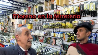Nos encontramos a  Guillermo Moreno en una ferretería de Constitución y hasta nos bailó