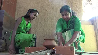 Cooking oil cakes and milk rice is a tradition in our new year ❤ My Traditional Village Life