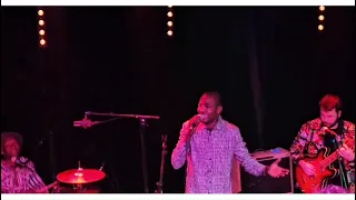 Seydou Cissé alias Cisby sur scène à LAzimute/theatre firmin Garnier- La piscine de Paris