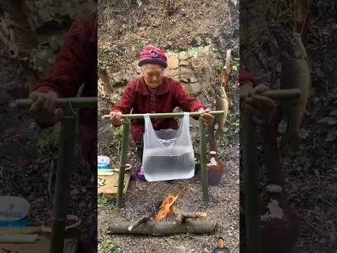 คุณยายมีไอเดียสุดแปลกต้มปลาในถุงพลาสติก