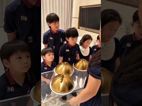 Teacher Hid Different Foods in Plates, Students Chose Their Fate