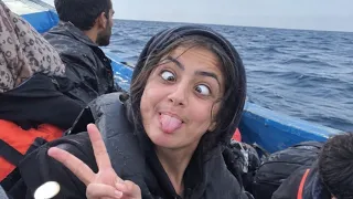 😂 فتاة حبت تهاجر عبر البحر… شوف واش صرا لها في الأخير! 🌊🤣
