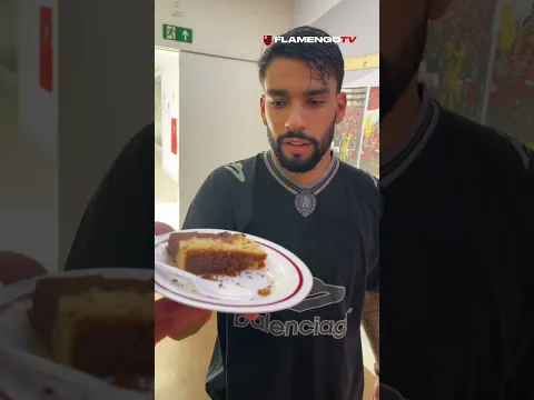 O BOLO TÁ APROVADO PELO PAQUETÁ, PEQUENO ARTHUR! ❤️🖤 #flamengo #flamengotv