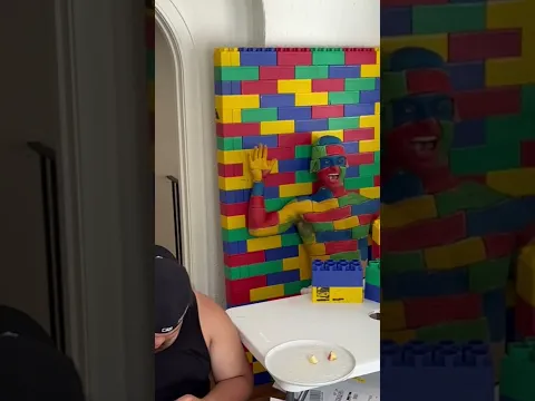 CAMOUFLAGE PRANK 😂 - #shorts