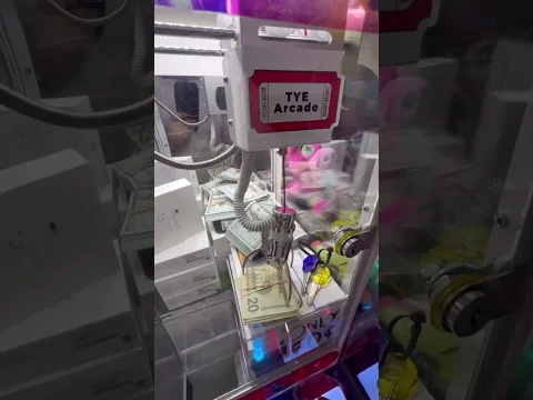 KEYS 🔑 Locked Inside Claw Machine #shorts #clawmachine #arcade