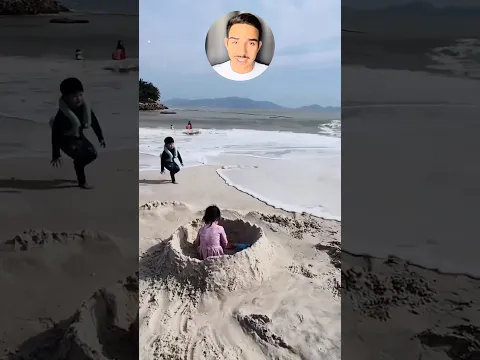 NUNCA DEJES A LOS NIÑOS JUGANDO SOLOS EN LA PLAYA 😳