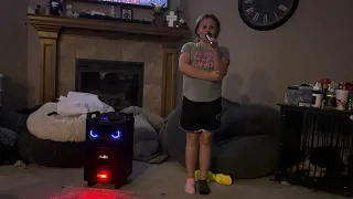 Hayden doing some Karaoke ❤️