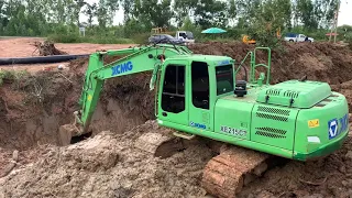 รถแม็คโครตักดิน รถแม็คโครเขียว ขุดดินวางท่อประปา Excavator XCMG XE215CT
