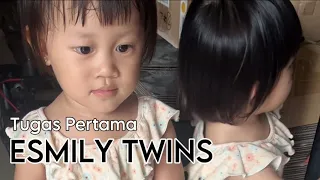 Tugas Pertama Esmily Twins