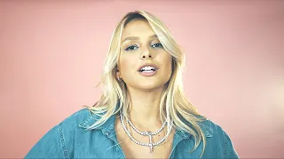 Laura Schadeck - Protagonista (Lyric Video)