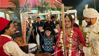 #prank 🤣🤣party mein I dancer uske sath hua ice cream Lene se pahle dar gai 😂🔥🔥🔥🤪🤪👌👌