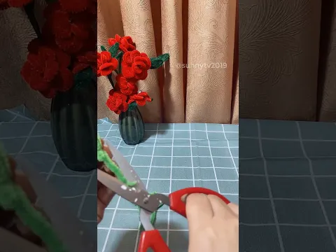 🍀 How To Make a Four-Leaf Clover with Pipe Cleaners | Easy DIY Lucky Charm 🍀