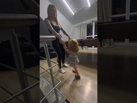 Eu não estou mentindo, essa boneca só anda com a dona #shorts