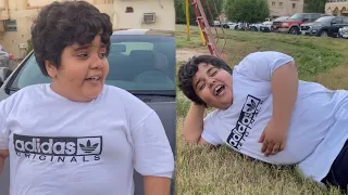 ريان متكي بعد البرجر وتهاوش مع جارهم👊😂💔
