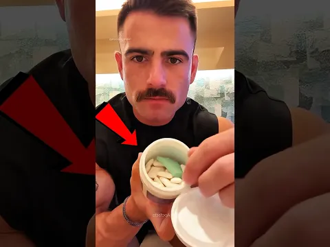 اليابان تخبّئ مفاجأة داخل العلكة! 🇯🇵😱 #shorts #viral#shortvideo